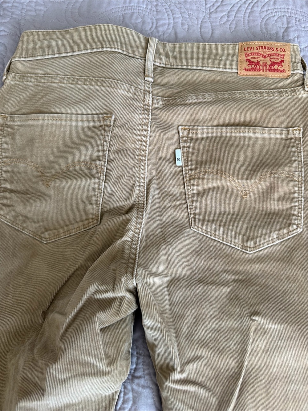 Women’s Levi brand Beige Flared corduroy jeans size 28 - Picture 7 of 8